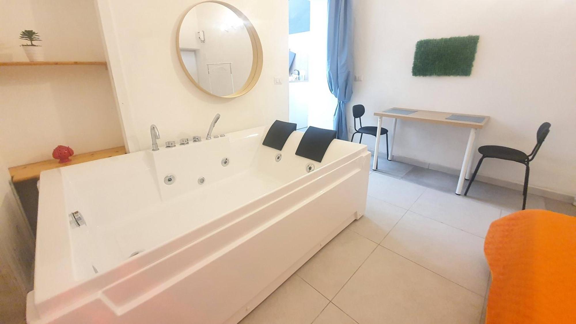 Suite Adriatica Hottube And Sauna Bari Exterior foto